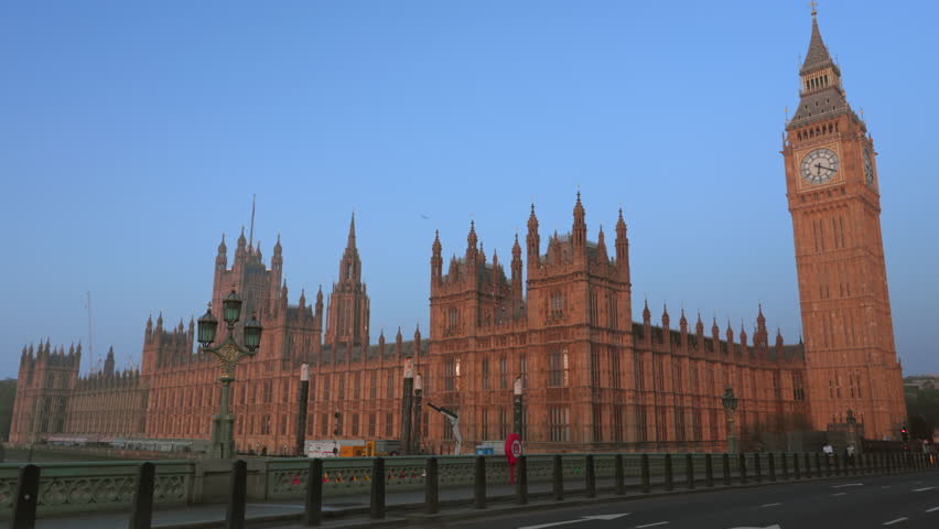 London 04.28.2025. Breathtaking panoramic views showcase the iconic Houses of Parliament alongside Big Ben, beautifully framed against a clear blue sky, which can be seen in Londons vibrant skyline