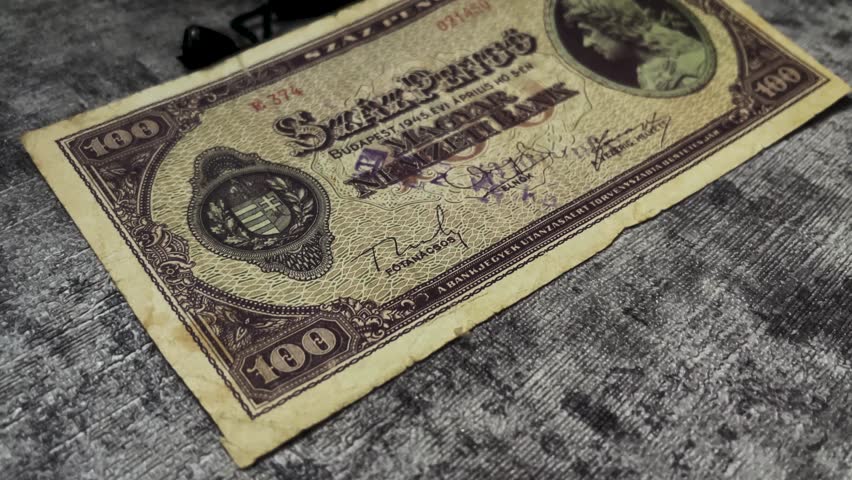 Hundred pengo Hungarian banknote from 1945.