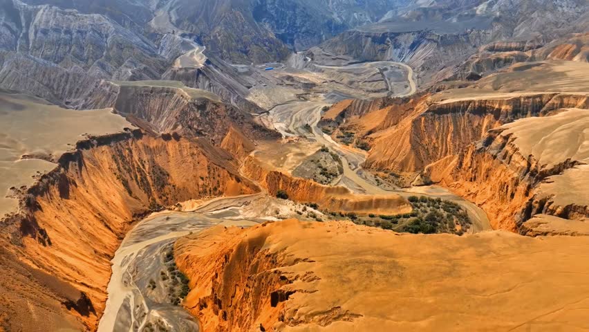 Explore stunning Nuerjia Grand Canyon and colorful Danxia grasslands trails