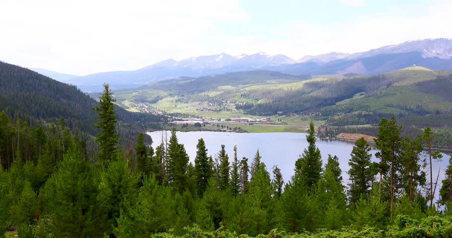 Static video of Sapphire Point Overlook Dillon reservoir Colorado. This is scenic footage overlooking Dillon Reservoir with mountains as a backdrop.