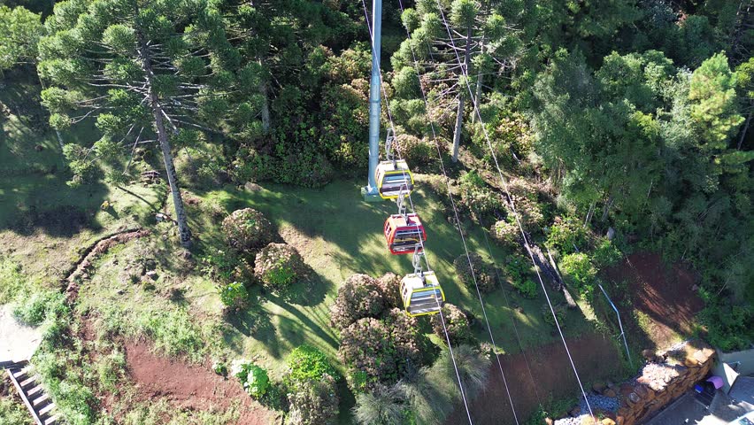 Cable cars in front of the Caracol waterfall in Canela in Rio Grande do Sul. The largest waterfall in the Serra Gaucha