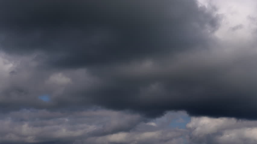 Overcast Clouds Transitioning to Partial Clear Sky – 4K timelapse of overcast skies gradually opening to a partly cloudy blue sky. Dynamic weather shift with dramatic textures and soft light variation