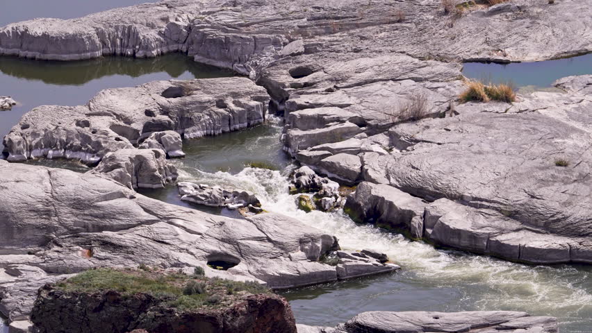 View of Pillar Falls in the Snake River Canyon from the canyon rim in Twin Falls, Idaho.