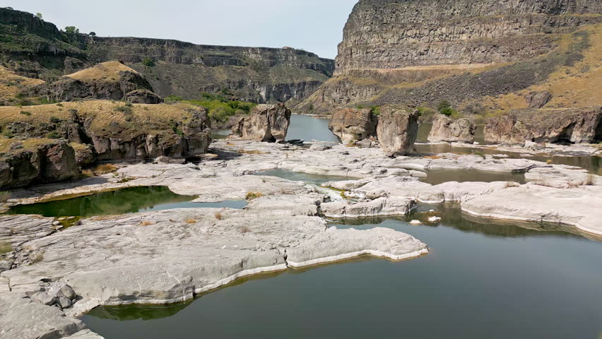 Flying over the Snake River through Pillar Falls down canyon in Twin Falls, Idaho.