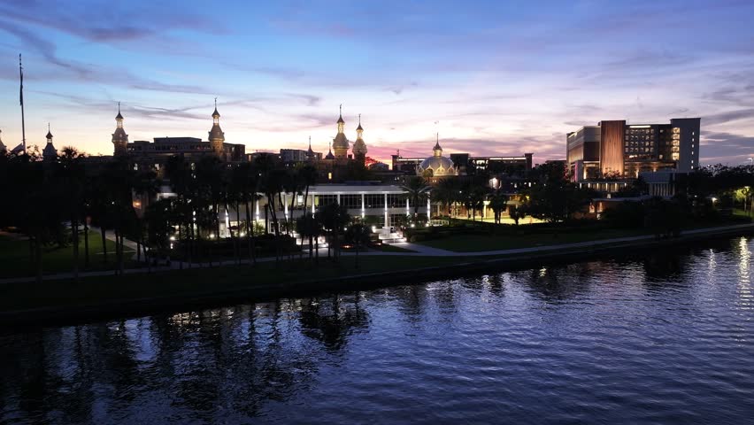 University Of Tampa At Tampa Florida United States. Landmark Skyscraper Overlooking The Vast Urban Sprawl. Sunset Clouds Sky Downtown Cityscape. Sunset Exterior Downtown Panoramic. Tampa Florida.