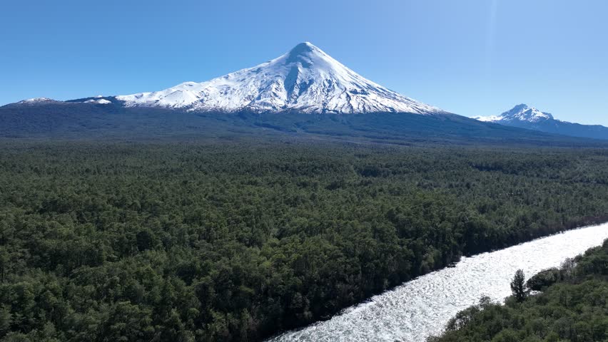 Volcan Osorno In Puerto Varas Los Lagos Chile. Breathtaking Of Iconic Snow Capped Volcano Landscape. South Pole Tourism Glacial Snow Mountain. South Pole Frost Outdoor. Puerto Varas Los Lagos.