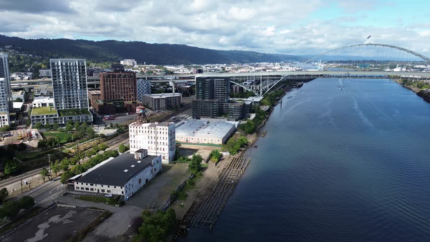 Willamette River and Fremont Bridge - Portland, Oregon