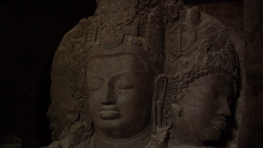  Elephanta Caves, UNESCO World Heritage Site, Mumbai, India.