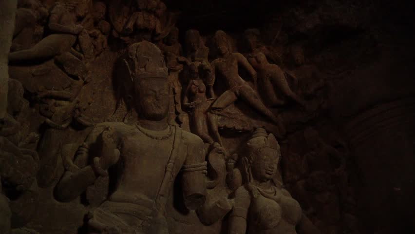  Elephanta Caves, UNESCO World Heritage Site, Mumbai, India.