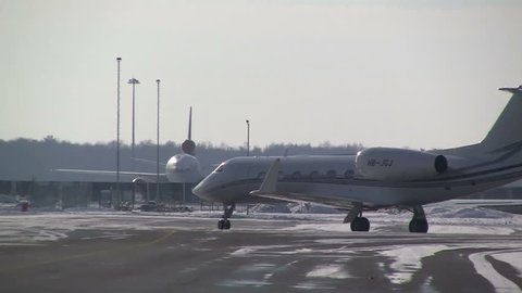 private jet taxiing