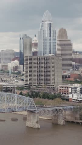 Cincinnati Ohio Skyline Vertical 9x16 day
