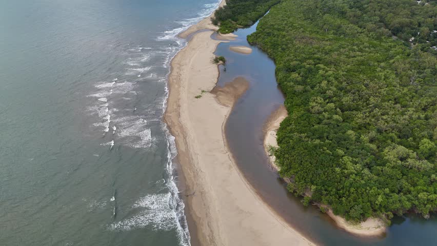 Rex Lookout, Great Barrier Reef Drive, Cairns, Queensland, Australia – 4K Aerial Footage of Coastal Beachline, Hartley’s Creek, Dense Rainforest, Moutain along the Coral Sea
