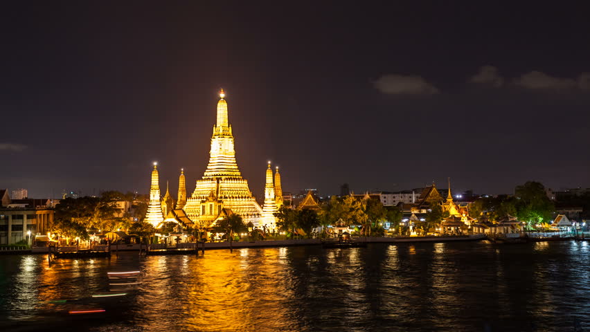 WAT ARUN TEMPLE AT NIGHT - Bangkok Timelapse