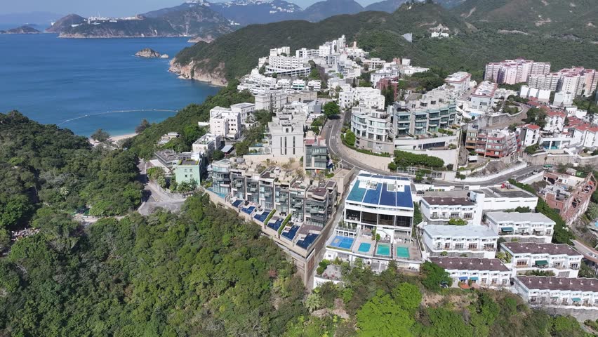 Skyview in Hong Kong Repulse Bay features a golden beach, clear waters with luxury villas and exclusive residences,an iconic destination for tourism, upscale living and water activities