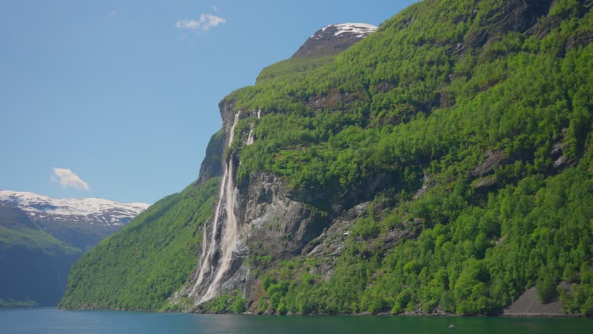 The Seven Sisters is one of the most famous and picturesque waterfalls in Norway, located along the UNESCO World Heritage-listed Geirangerfjord.