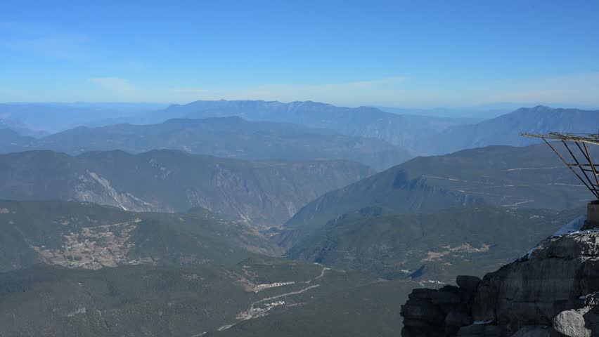 Jade Dragon Snow Mountain,Yunnan,Kunming,China,snowy peaks,majestic views,high altitude,serene landscape,travel destination,pristine snow,cultural heritage,adventure tourism,stunning panorama
