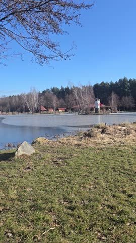 rozen Splendor Mesmerizing Winter Lake in 4K