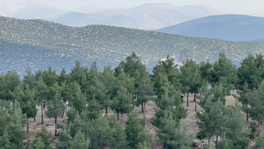 Scenic mountain landscape in Türkiye with rolling hills, rocky peaks, and untouched nature — perfect for travel and nature-themed projects