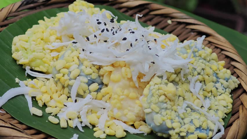 Soft Mung-Bean Crepe is delicious.