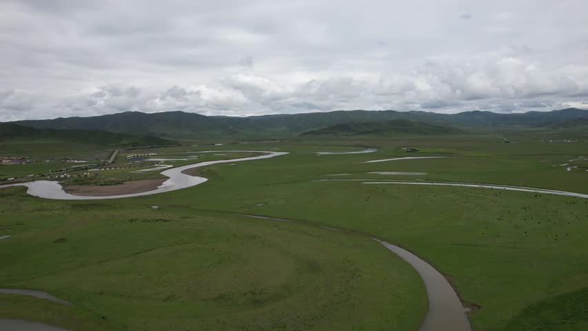 Aerial photography of the vast grassland wetlands in western Sichuan,China