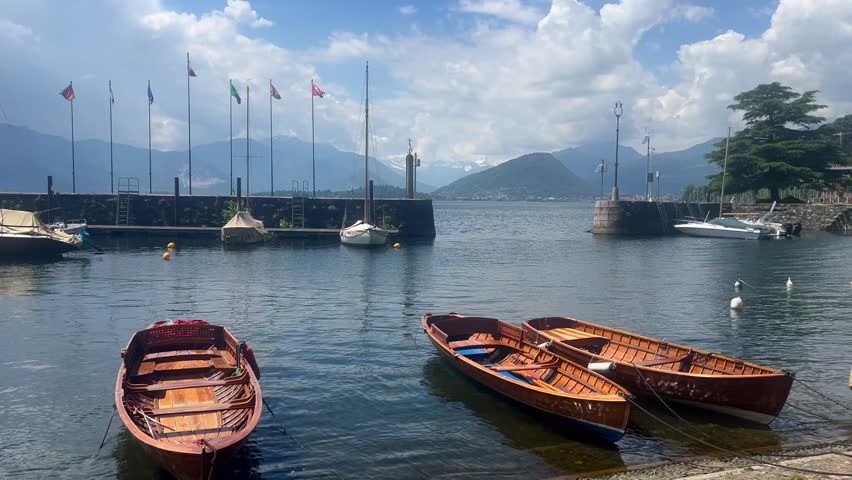 The Italian beaches have magical views that with a trekking you can live the summer of love. It is a paradisiacal place with turquoise blue sea and natural clearing. Beautiful sea. Como lake