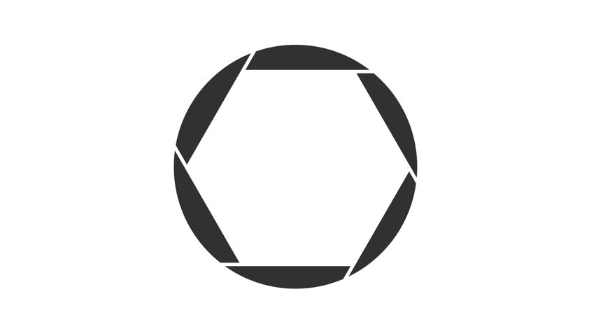 Simple motion graphic animation of a smooth decrease in the aperture of a camera lens.