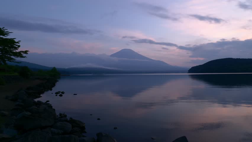 Mount Fuji Reflected in Lake Yamanaka at Dusk (Seamless LOOPING)