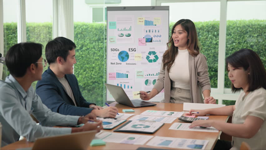 Carbon offset credit price control report Future growth Net zero waste ESG clean energy office protect climate change social issue project Group asia people advice Eco friendly go green SDGs risk plan