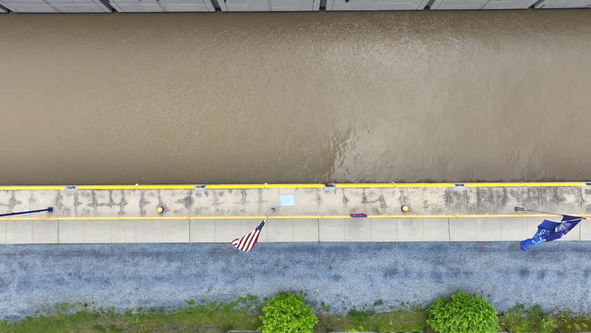 Top view of Lock C2 in Mechanicville New York