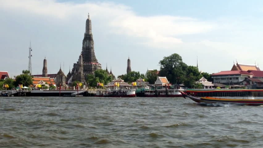 Wat Arun Temple (Temple of Dawn) is one of Bangkok Tourism landmark