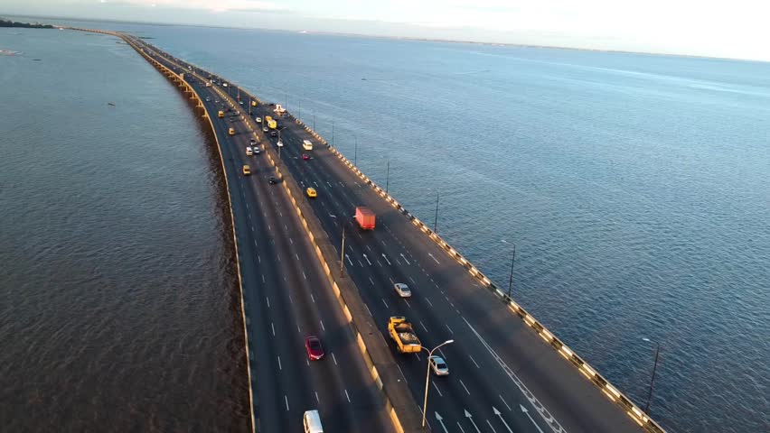 Stretching across the Lagos Lagoon, the 3rd Mainland Bridge connects land and life, offering a sweeping view of the city’s pulse from above.