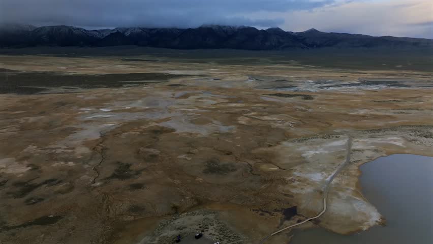 Mammoth Lakes Convict Canyon Minarets Sierra Nevada mountains Hilltop Wild Willy