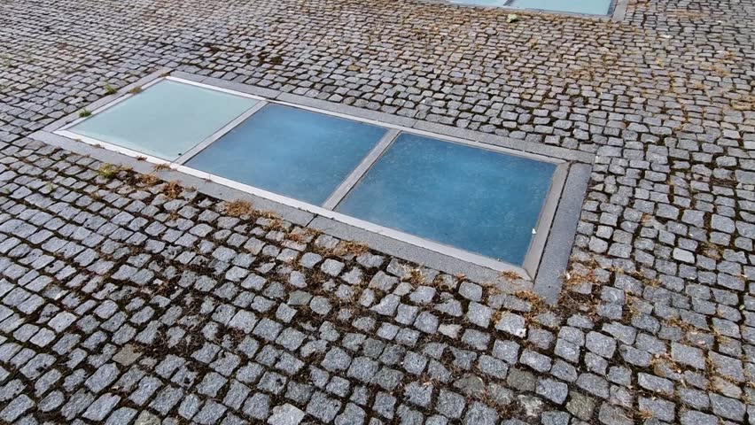 Not only for flat roofs with insulating glazing,  glass skylight system will impress with its design. The requirements for insulation, sound insulation and lighting are met, and the rooms of building