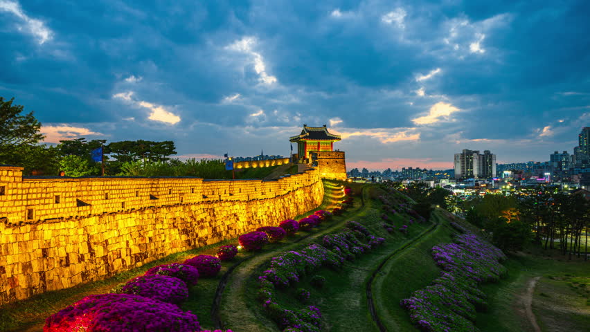 4K Time-lapse Sunset at Hwaseong Fortress, a UNESCO World Heritage Site Hwaseong Fortress in Spring, Suwon, South Korea