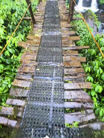 a very beautiful waterfall to enjoy 