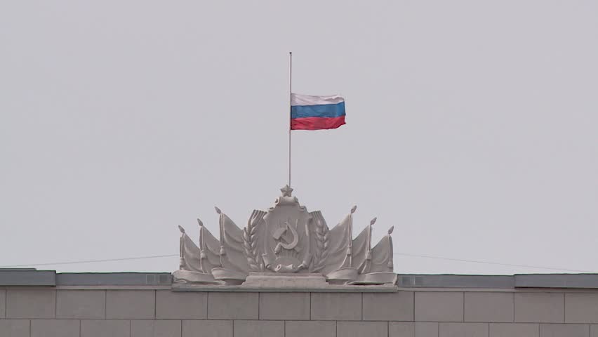 The Russian flag is lowered on the administration building of the Kirov Region during the mourning period on March 23, 2024