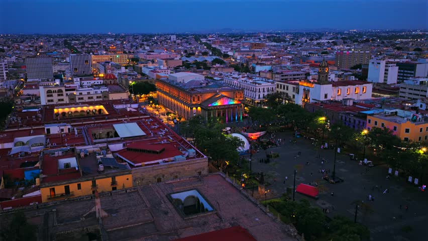 Drone captures vibrant evening aerial view of Guadalajara