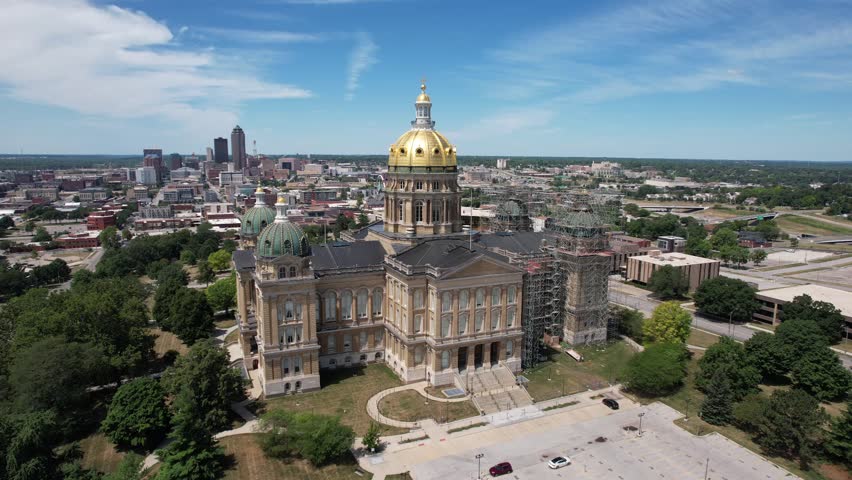 Aerial Drone Showcase of Iowa State Capitol, Des Moines, Iowa
