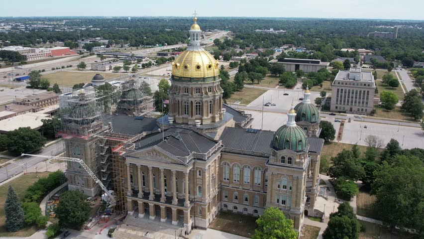 Aerial Drone Showcase of Iowa State Capitol, Des Moines, Iowa