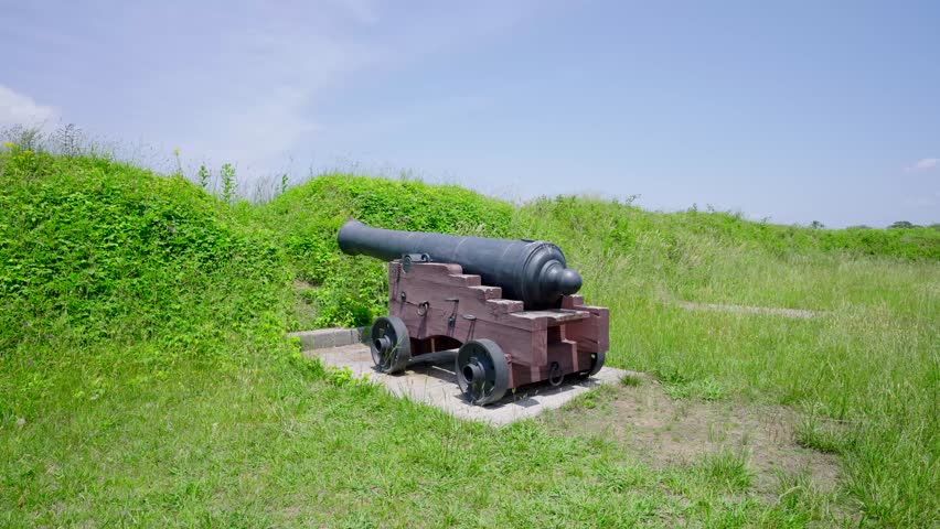 Historic cannon on display at Yorktown Battlefield, Virginia, site of a historic Revolutionary War battle.