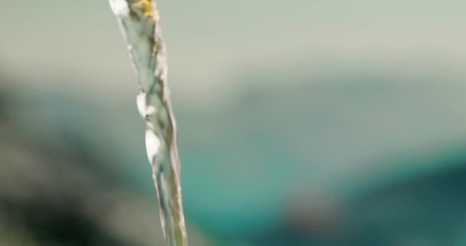 sparkling, water, drink, cool, bubbles, refreshing, beverage, clear, hydration, fizzy, liquid, glass, cold, splash, effervescent, clean, fresh, pour, thirst, motion, transparent, drink closeup.
