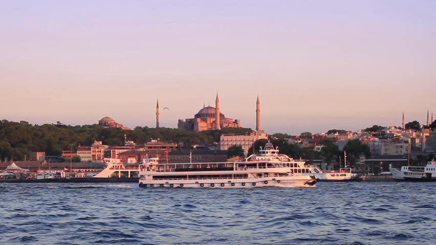 Hagia sophia, Goldenhorn, Istanbul. Zoom video.  
