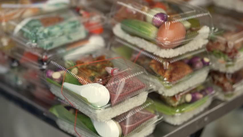 Mackerel chili paste rice with vegetables in a box, ready-to-eat food