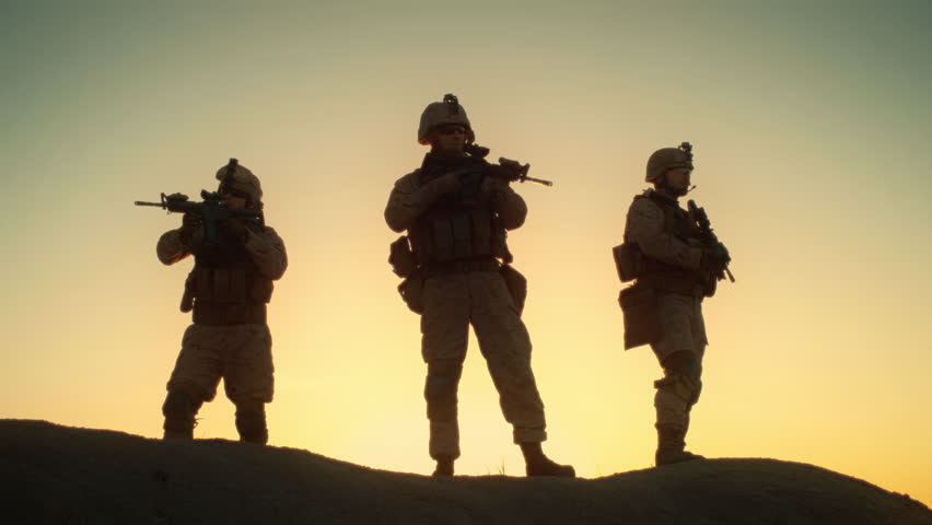 Silhouette of Soldiers Stand With Rifles. Professional Army Guarding People. Special Operation, Modern Military Ready for Battlefield Warfare Action. Dramatic Standing Ready to Shoot