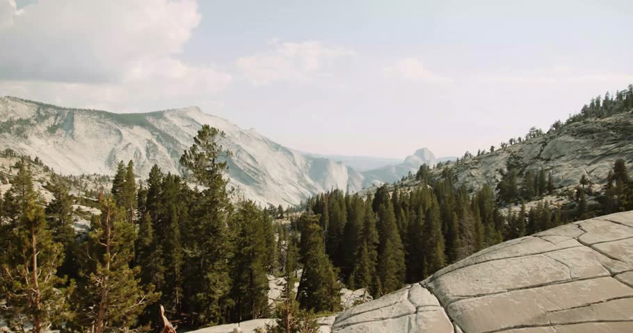Bridalveil Fall in Yosemite National Park, California, USA – Scenic Waterfall Surrounded by Majestic Cliffs and Lush Nature


