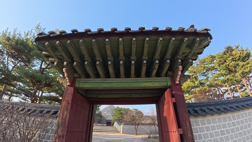 Traditional Gate At Gyeongbokgung Palace - Tourist Attraction In Seoul South Korea.