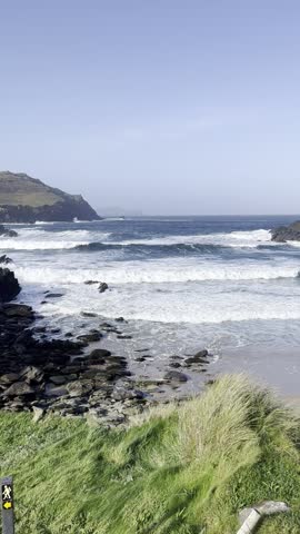 Hiking tour along the coast of Dingle Ireland
