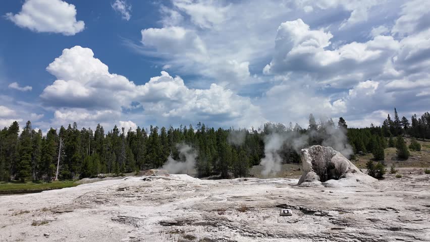 Yellowstone National Park in July 2025, Geysers, Rainbow, Lake, Animals, Eruption, Canyon