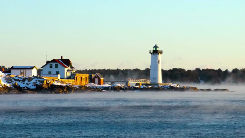 Early morning light on the portland head light in cape elizabeth, maine