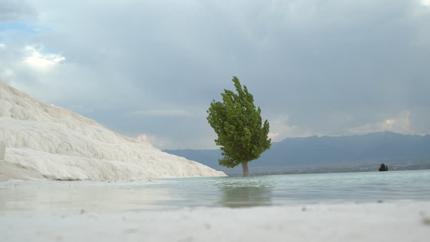Step Into a Dream – Pamukkale’s Magical Travertines and Ancient History in Turkec